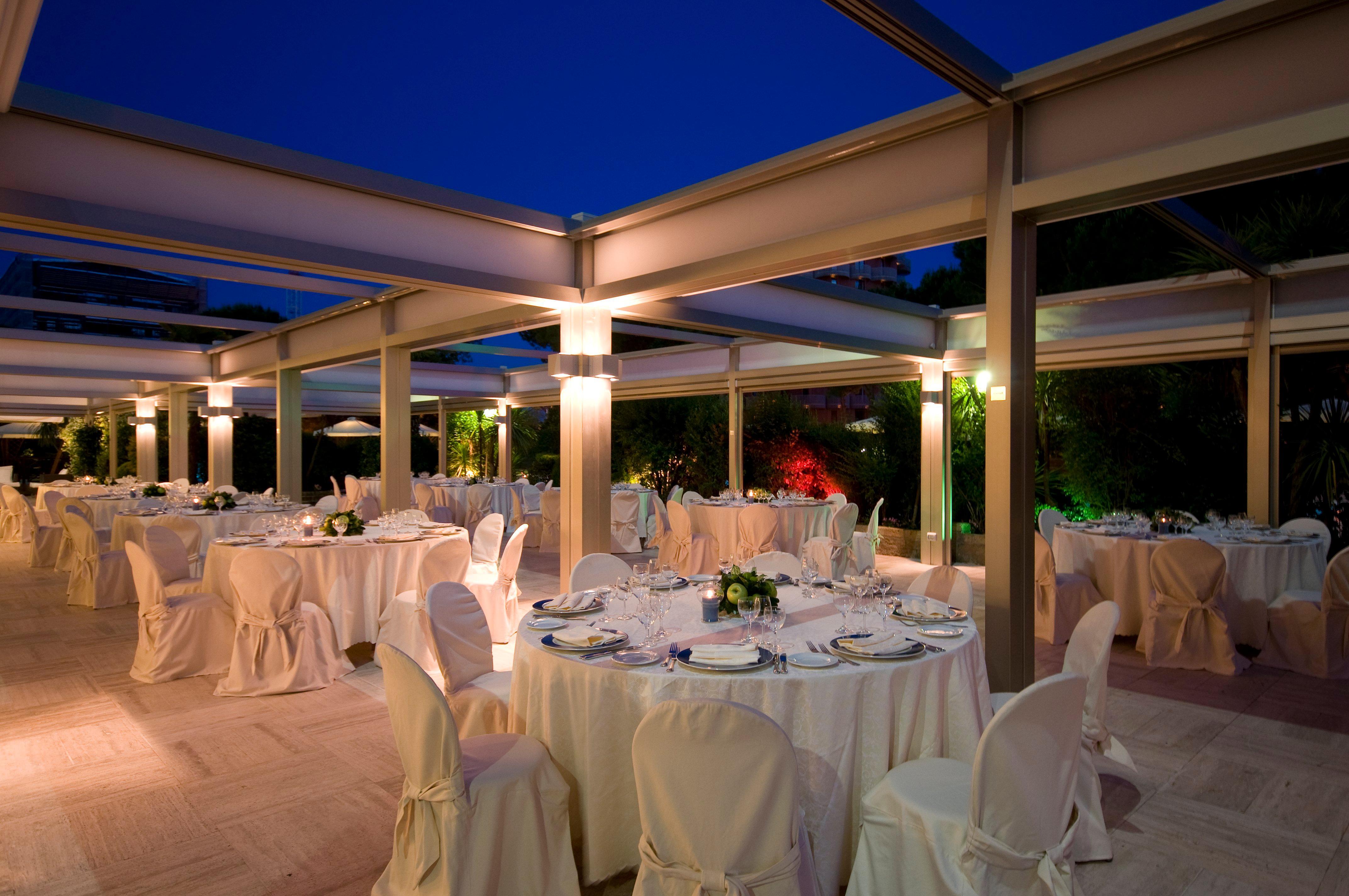 Holiday Inn Rome - Eur Parco Dei Medici By Ihg Екстер'єр фото